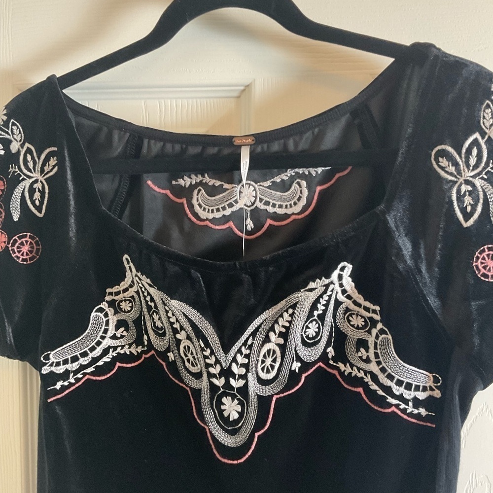 Free People Black Velvet Top with Embroidered Details M - Picture 6 of 11